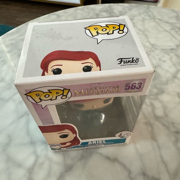 Funko Pop! Disney: The Little Mermaid - Ariel with Bag - Vinyl Figure #563 - Picture 6 of 6